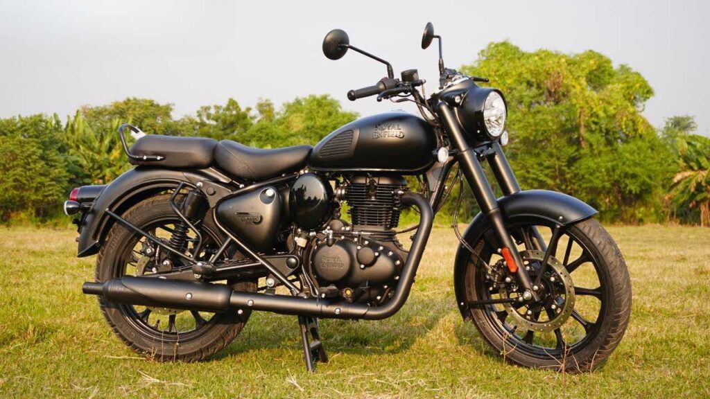 Royal Enfield 350: The Ultimate Ride Combining Classic Charm with Modern Power